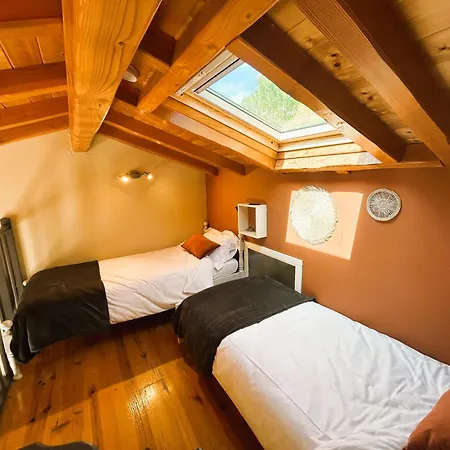 Maison Et Table D'hotes Du Vallon Theize